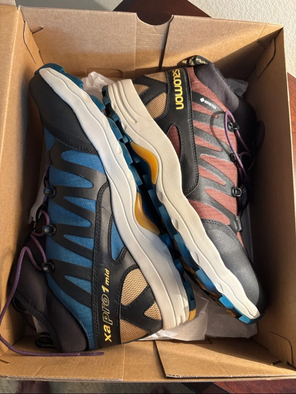 Salomon XA PRO 1 Mid GTX hiking boots